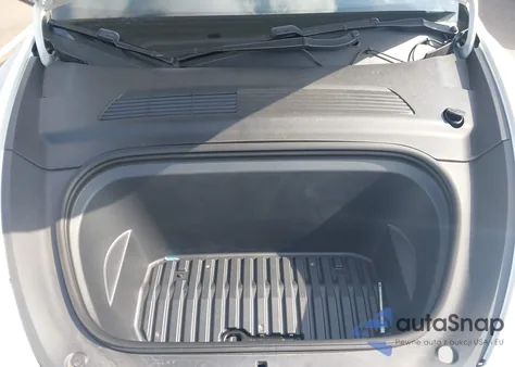 2020 Tesla Model Y Long Range Dual Motor All-Wheel Drive z USA, uszkodzony, nr VIN 5YJYGDEE2LF036790